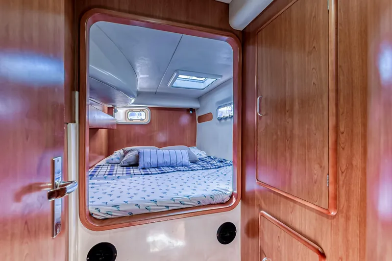 Reef'n It Yacht Photos Pics 