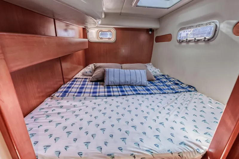 Reef'n It Yacht Photos Pics 