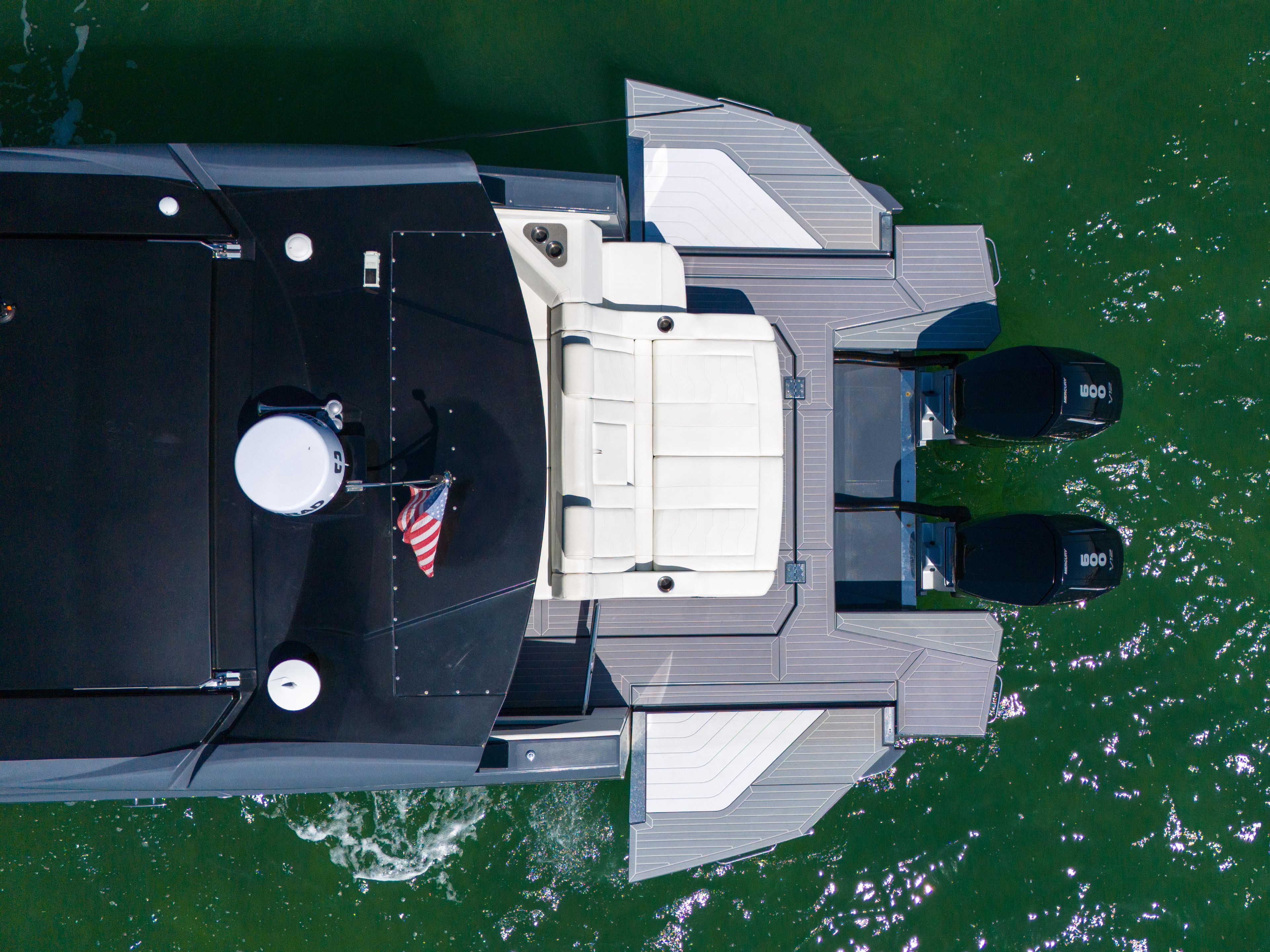 2023 Cruisers Yachts 42 