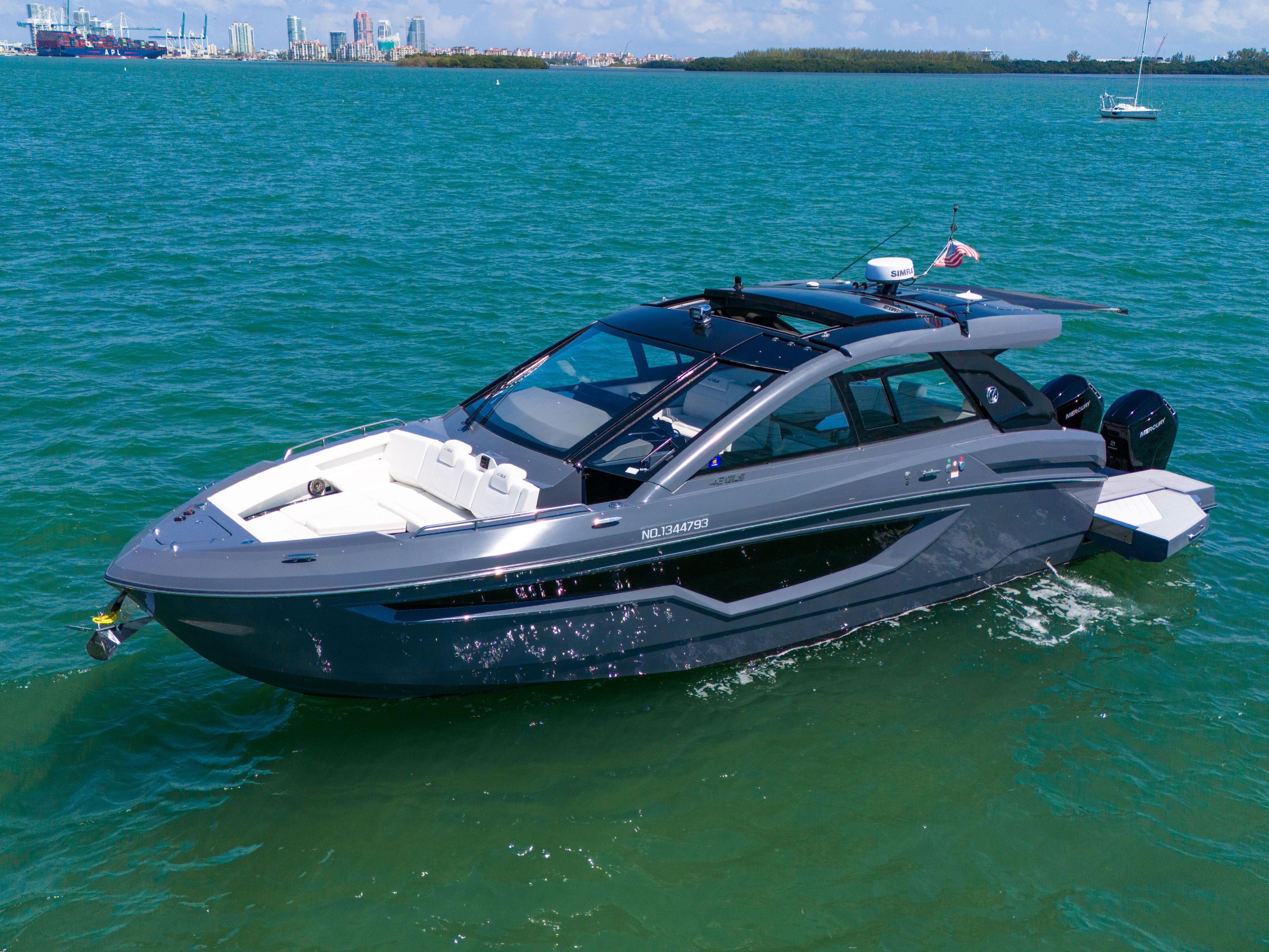 Yacht