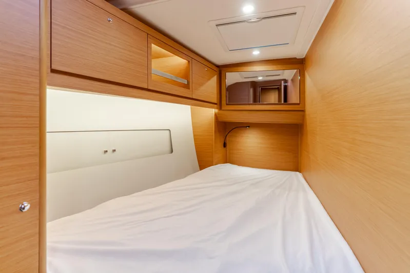 Sacha Marie Yacht Photos Pics 