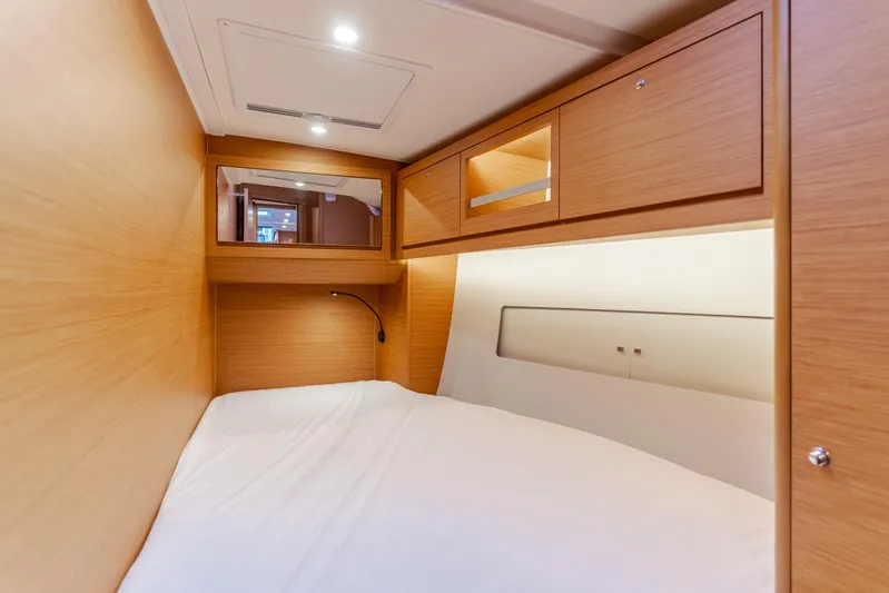 Sacha Marie Yacht Photos Pics 