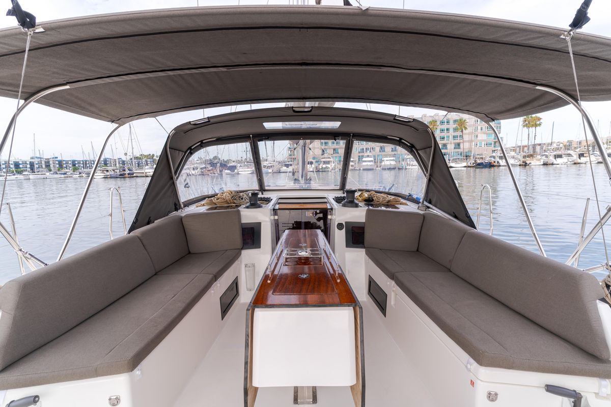 2024 Dufour 47 
