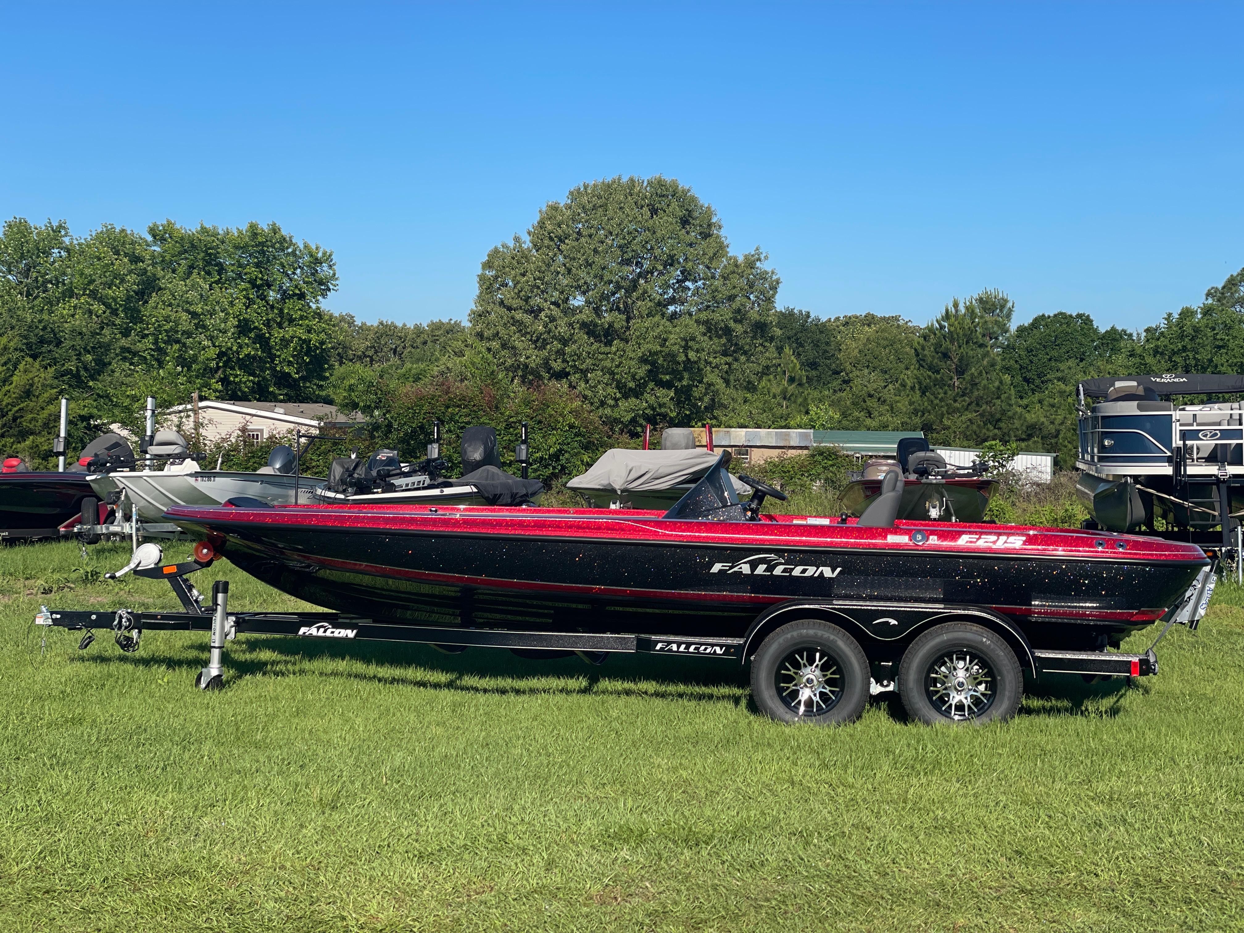 Falcon Boats F215