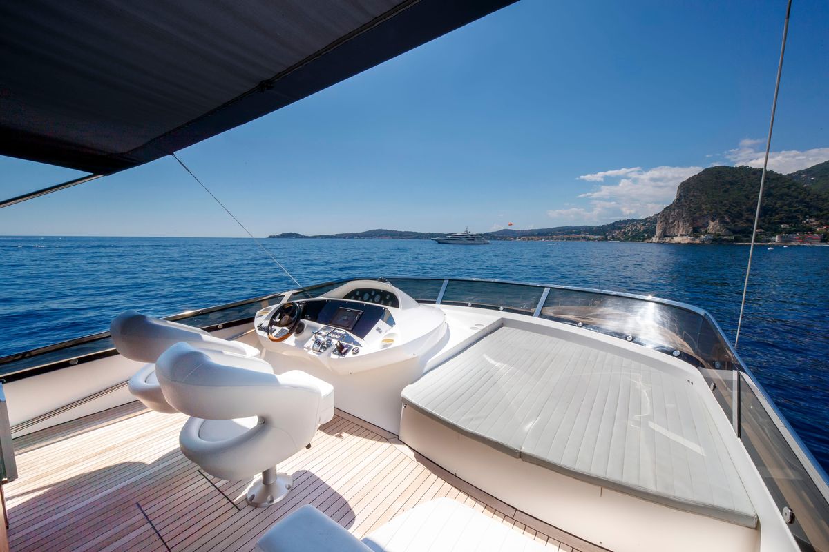 2003 Sunseeker 85 