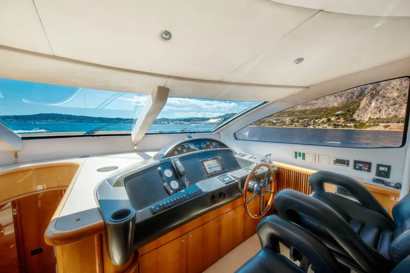 Lady Yousra Yacht Photos Pics M/Y LADY YOUSRA