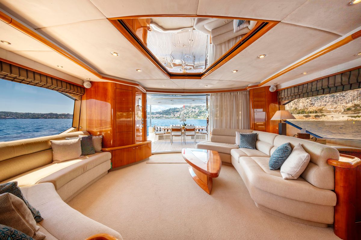 2003 Sunseeker 85 