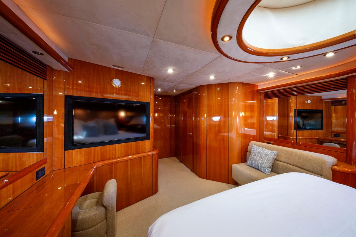 2003 Sunseeker 85 