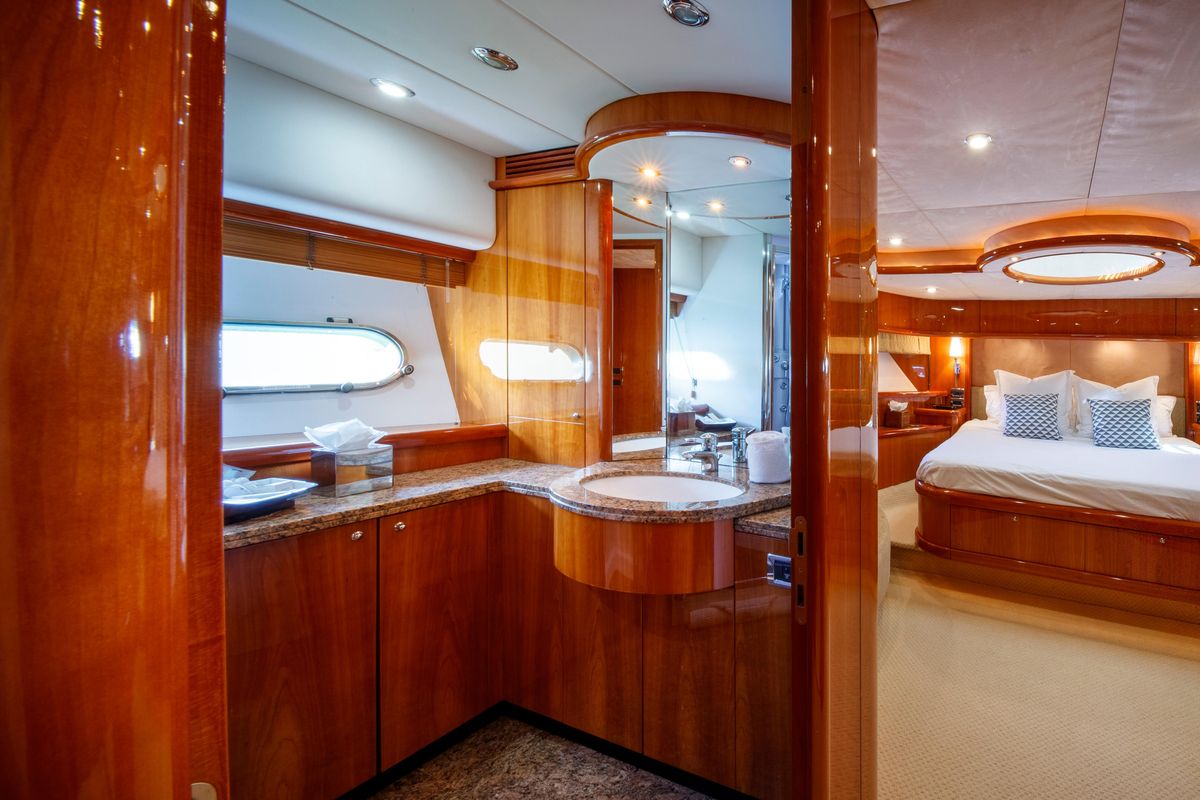 2003 Sunseeker 85 
