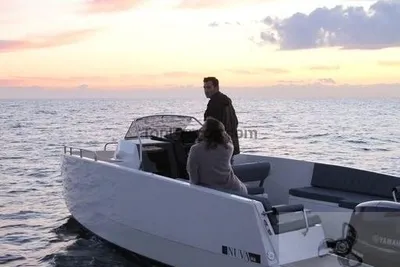 2025 Nuva M6 cabin