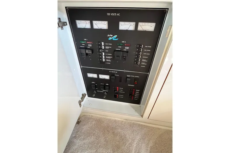  Yacht Photos Pics Electrical control panel of a 1997 Sea Ray 420 Aft Cabin boat.