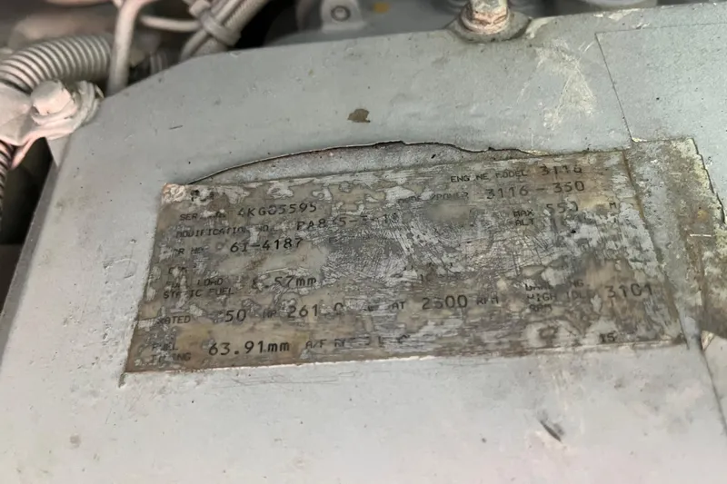  Yacht Photos Pics 1997 Sea Ray 420 Aft Cabin engine plate with specifications and serial numbers.