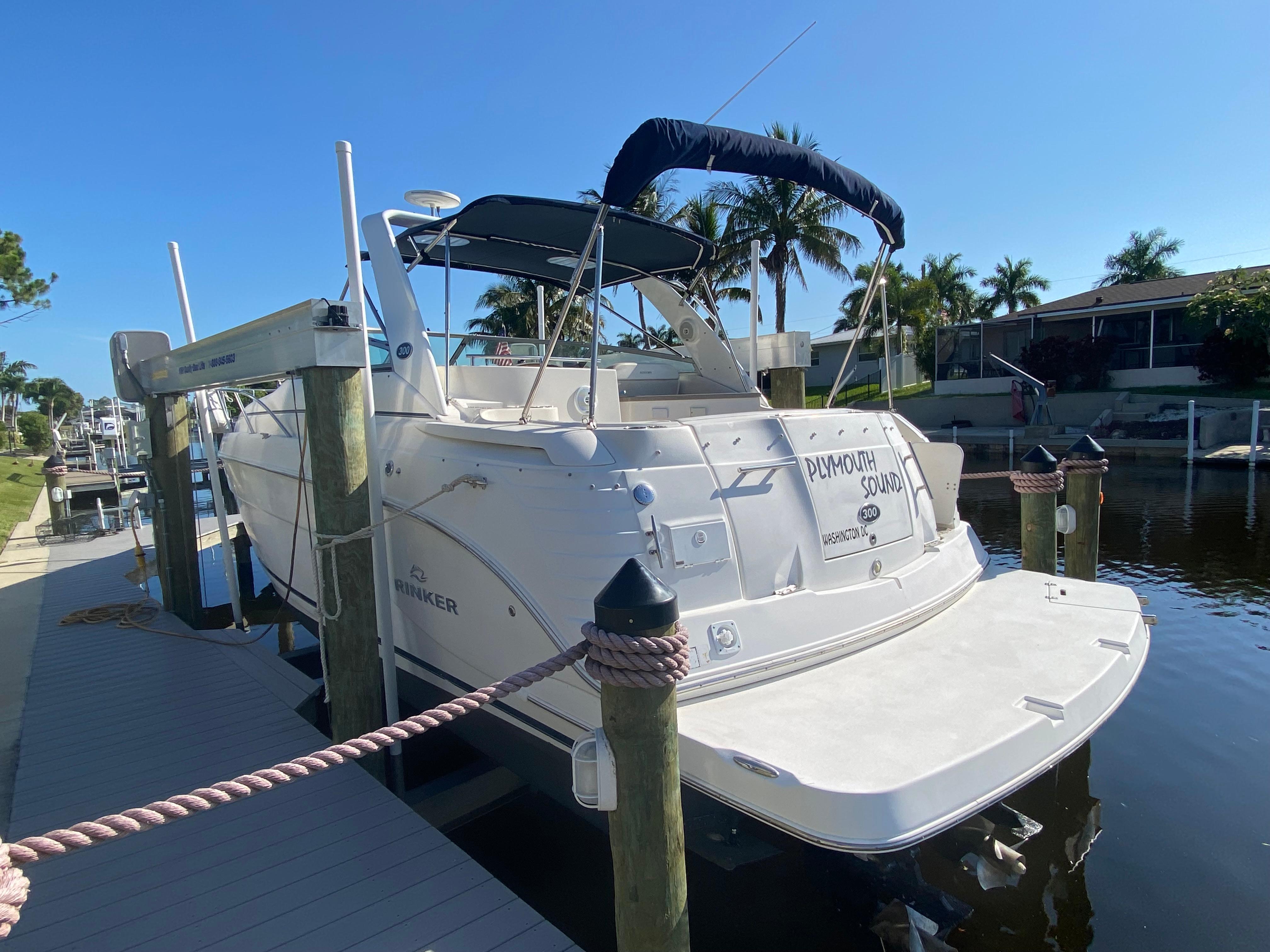 2007 Rinker 300 Rinker Express Cruiser for sale - YachtWorld