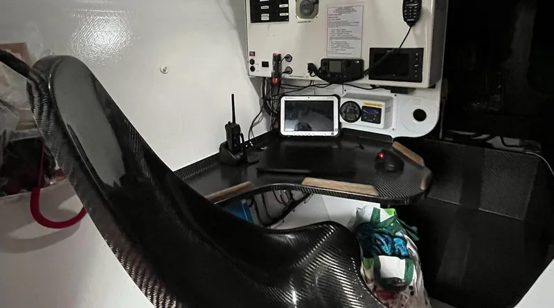 Limosa Yacht Photos Pics Control station of 2011 CDK Technologies MULTI ONE DESIGN 70 – MOD 70 yacht.