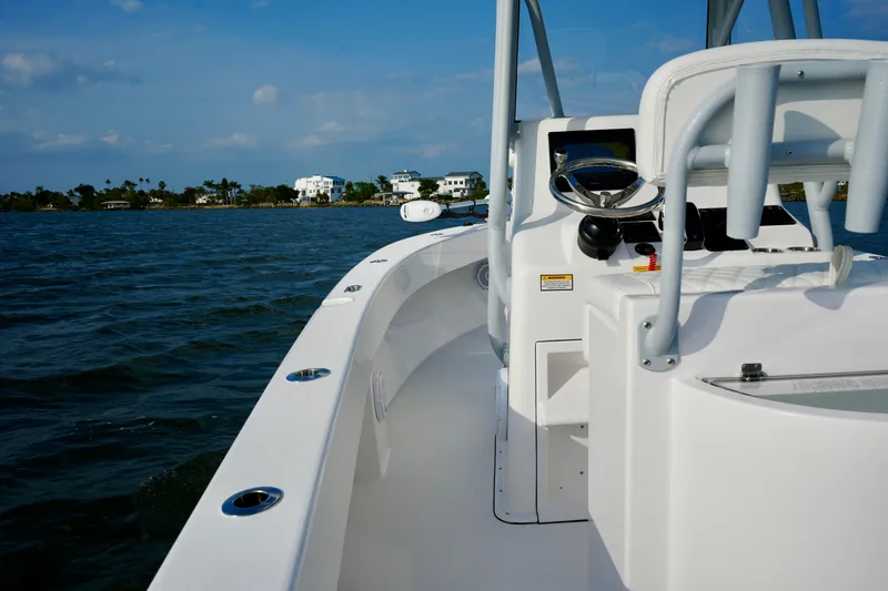 2024 23 Reef Runner Yacht Photos Pics Reef Runner 23 - Deck Equipment