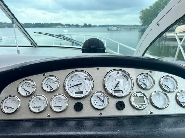 Mischief Maker II Yacht Photos Pics 