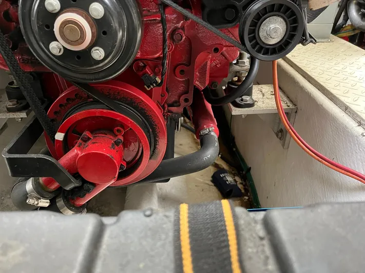 Mischief Maker II Yacht Photos Pics 