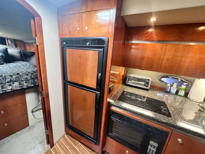 Mischief Maker II Yacht Photos Pics 