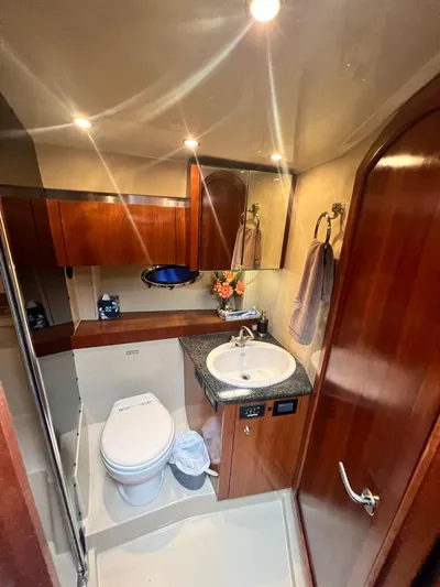 Mischief Maker II Yacht Photos Pics 