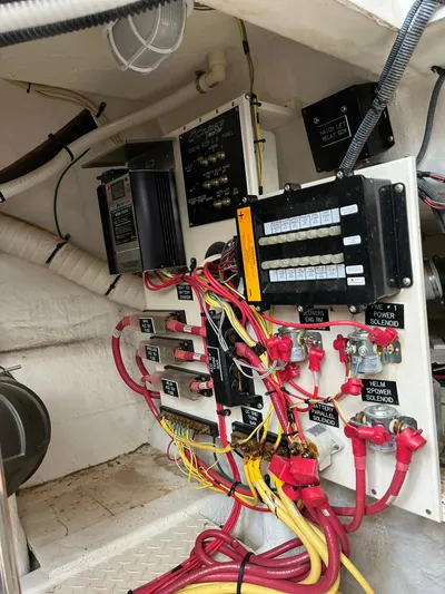 Mischief Maker II Yacht Photos Pics 