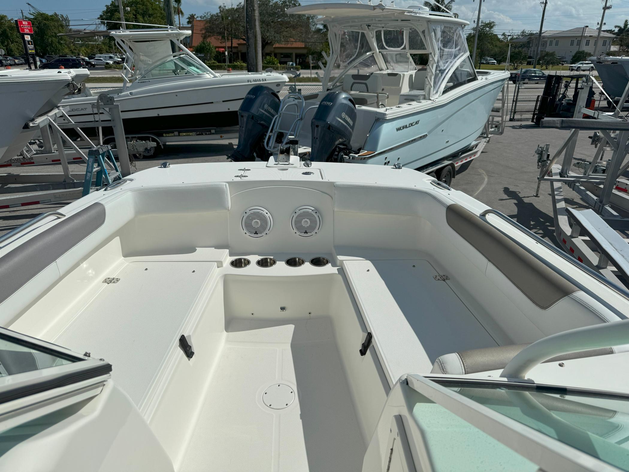 2019 World Cat 230 DC Dual Console for sale - YachtWorld