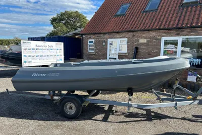2022 River Boats 420 open