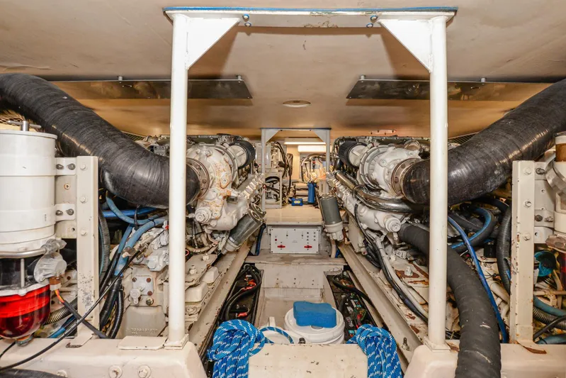 Sue-sea Yacht Photos Pics 