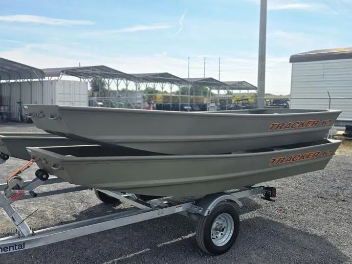 Tracker Grizzly 12 Jon