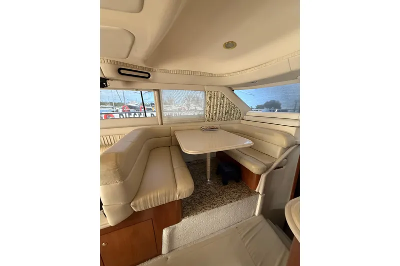 Gambit Yacht Photos Pics Dining Table