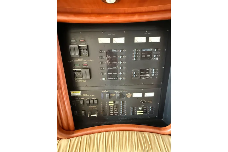 Gambit Yacht Photos Pics Electrical Panel