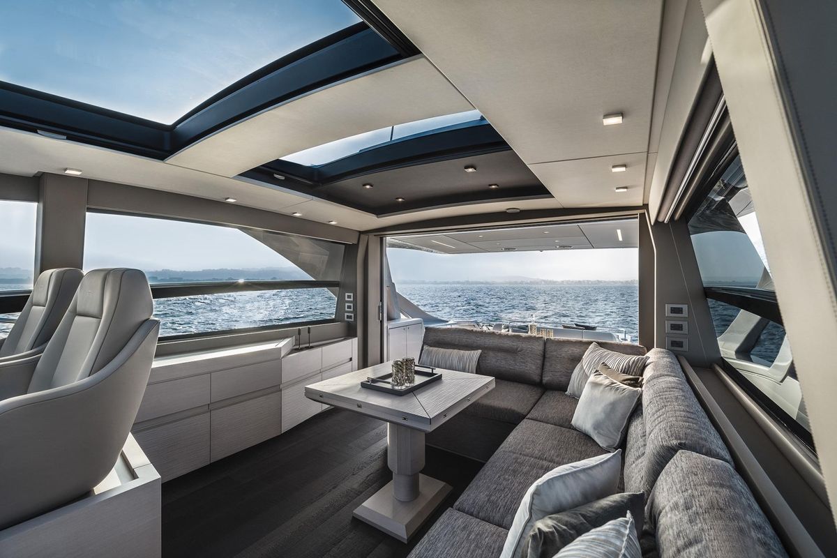 2024 Pershing 70 
