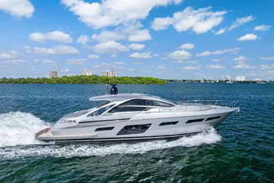 Pershing 7X
