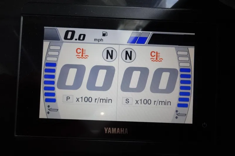 Blue Baby Yacht Photos Pics Yamaha display panel on 2022 Jeanneau Merry Fisher 895 Offshore boat, showing zero speed.