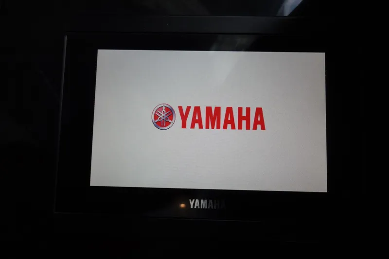 Blue Baby Yacht Photos Pics Yamaha logo on display screen, Jeanneau Merry Fisher 895 Offshore 2022.