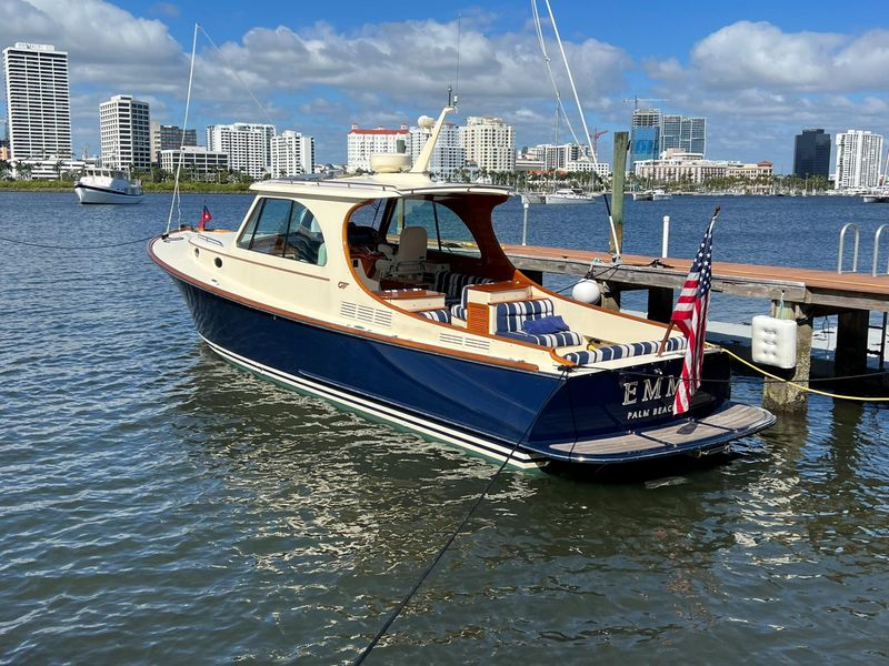 2017 Hinckley Picnic Boat 37 MKIII