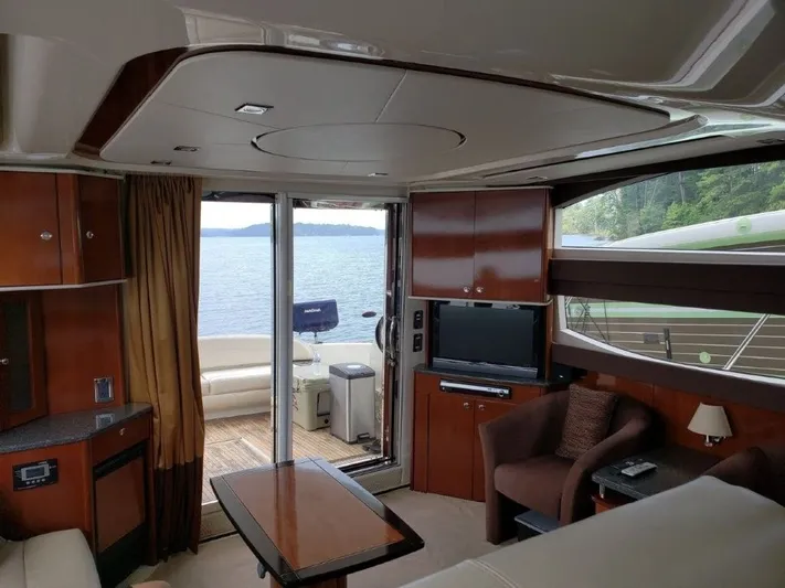  Yacht Photos Pics 2009 MERIDIAN 441 - Image 17