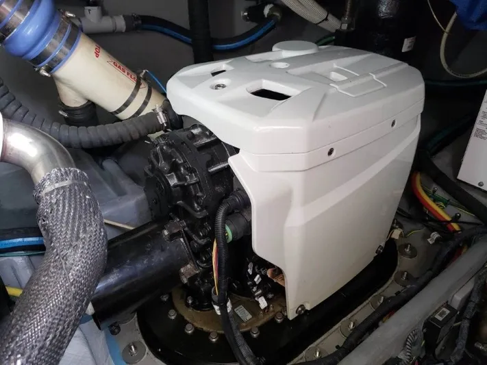  Yacht Photos Pics 2009 MERIDIAN 441 - Image 33