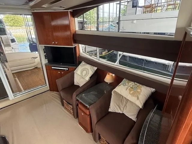  Yacht Photos Pics 2009 MERIDIAN 441 - Image 16