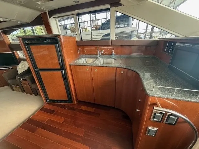  Yacht Photos Pics 2009 MERIDIAN 441 - Image 19