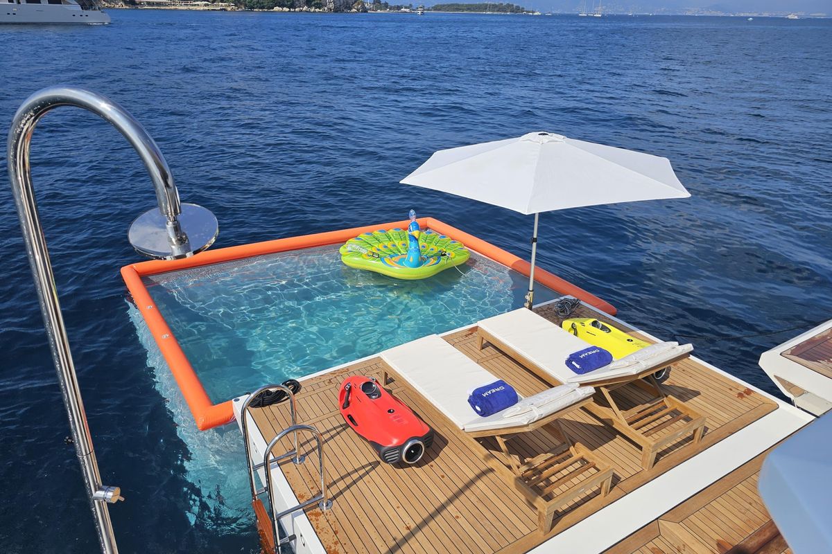 2024 Azimut 104 