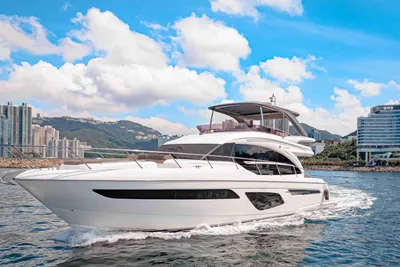 Princess 62