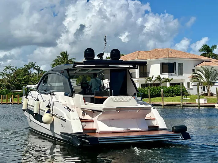 No Name Yacht Photos Pics 