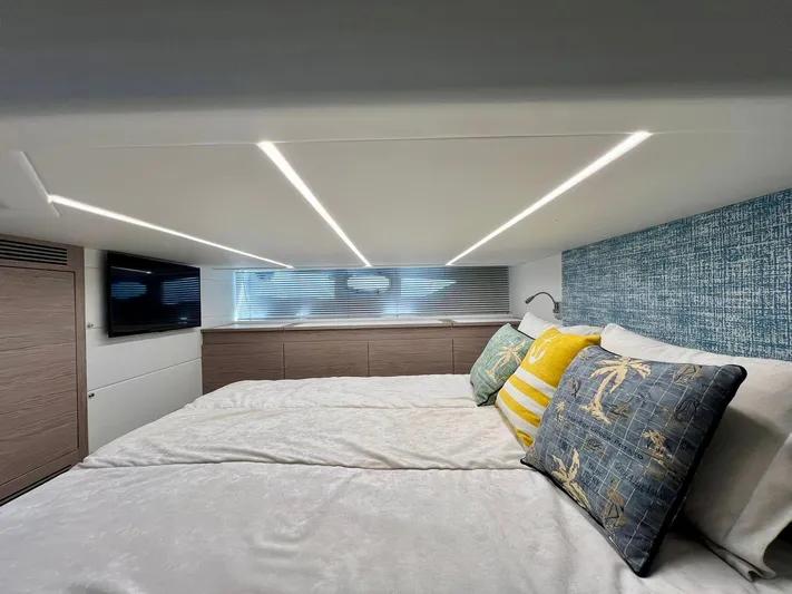 No Name Yacht Photos Pics 