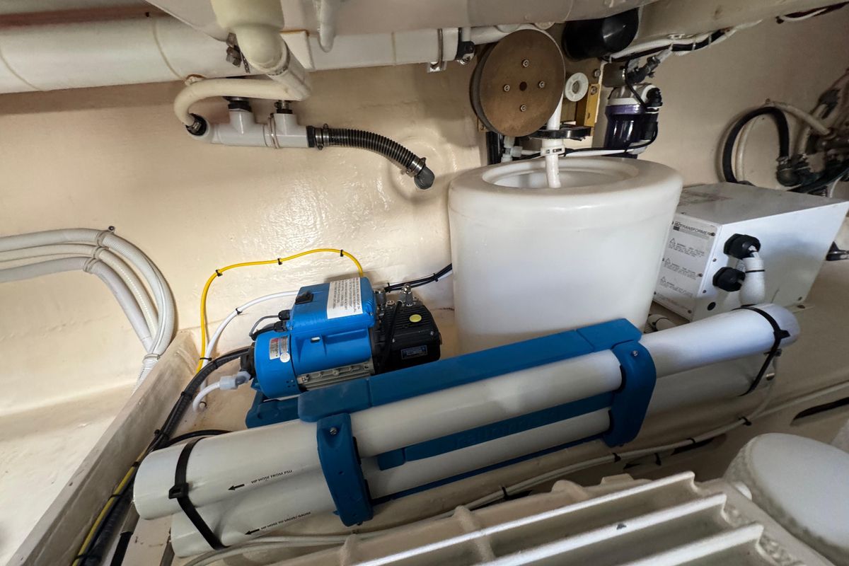 2016 Tiara Yachts 44