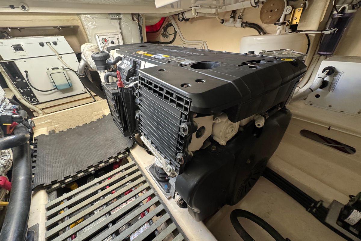 2016 Tiara Yachts 44