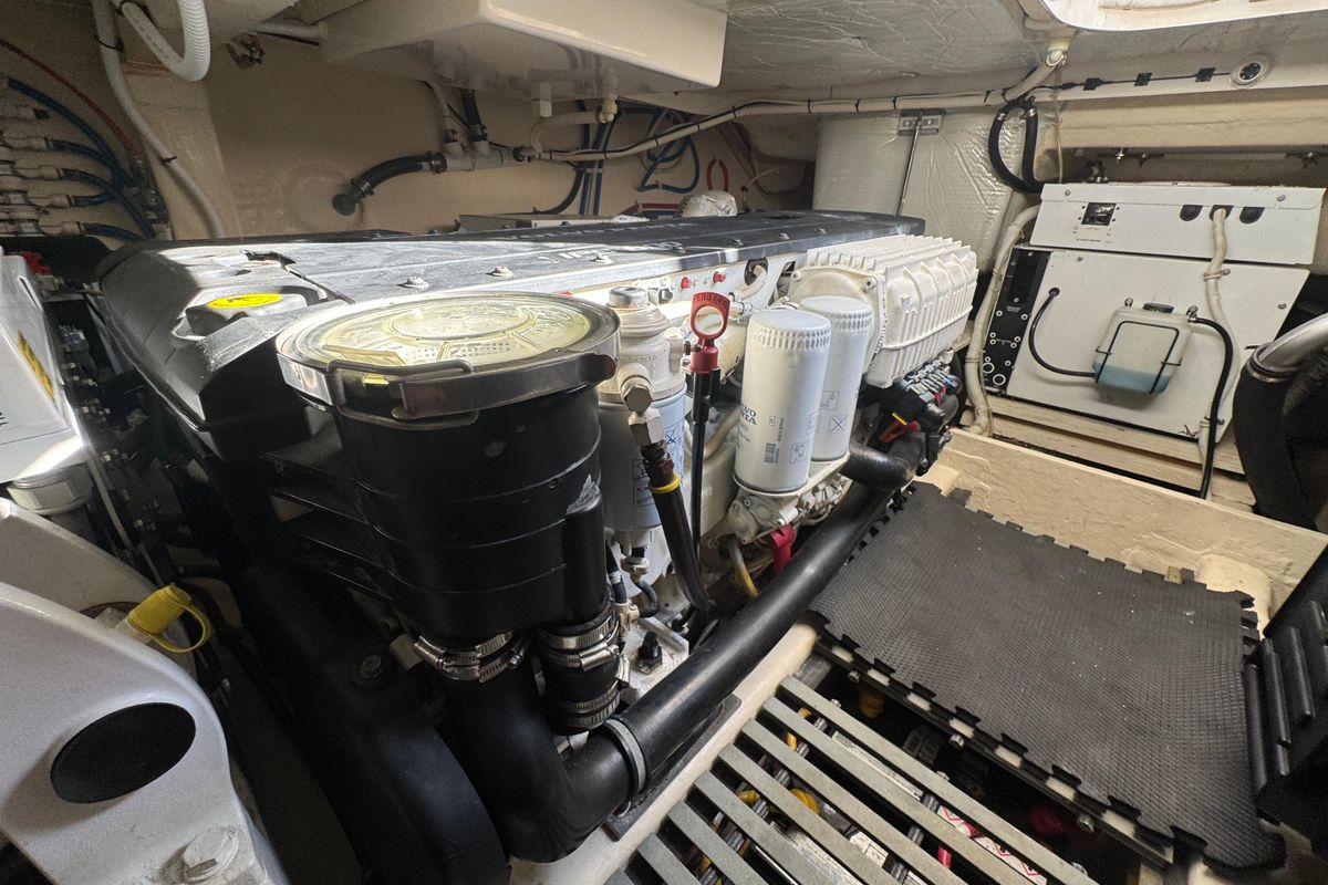 2016 Tiara Yachts 44