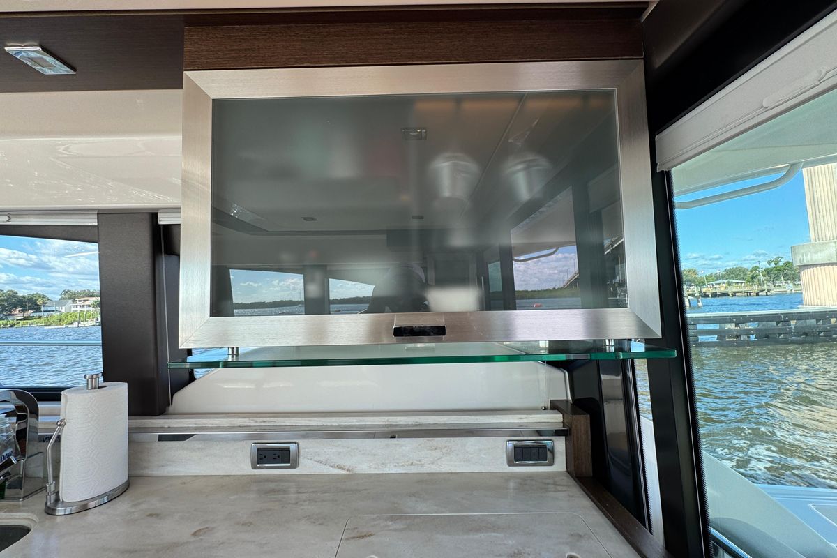 2016 Tiara Yachts 44