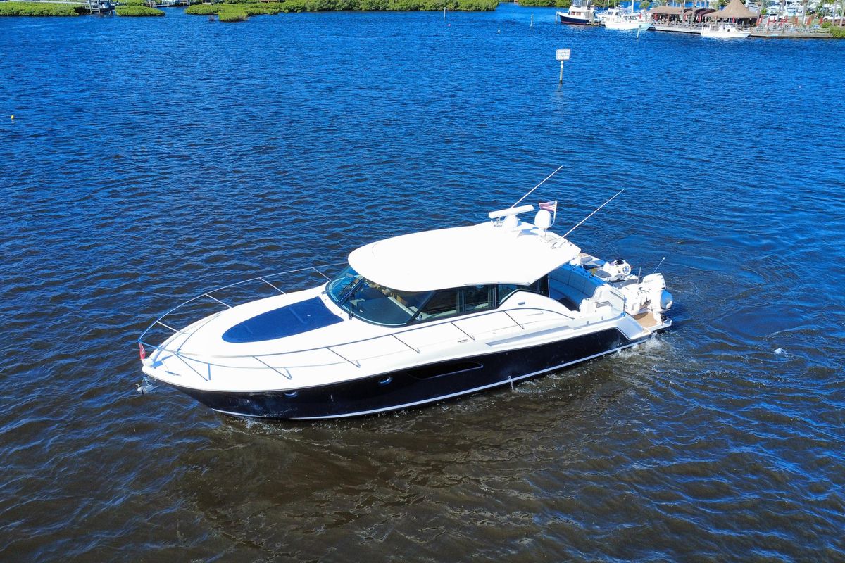 2016 Tiara Yachts 44
