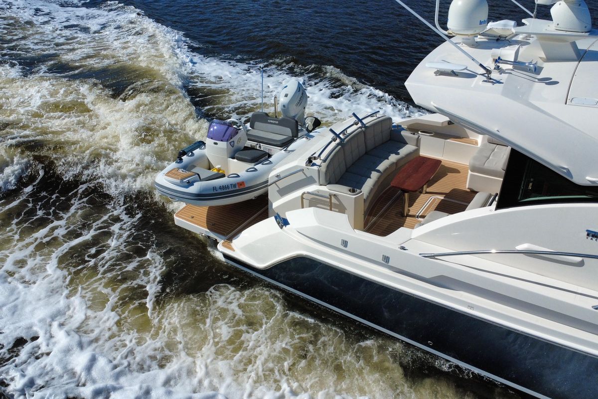 2016 Tiara Yachts 44