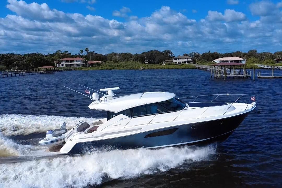 2016 Tiara Yachts 44